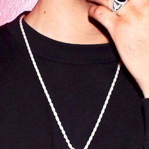 Italy 925 sliver royalty ; Necklace